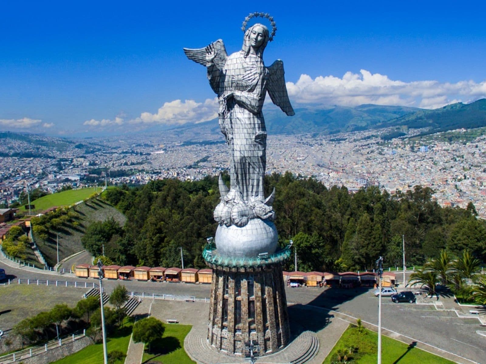 9 Days Ecuador Continental Tour - Based on min. 2 Passengers