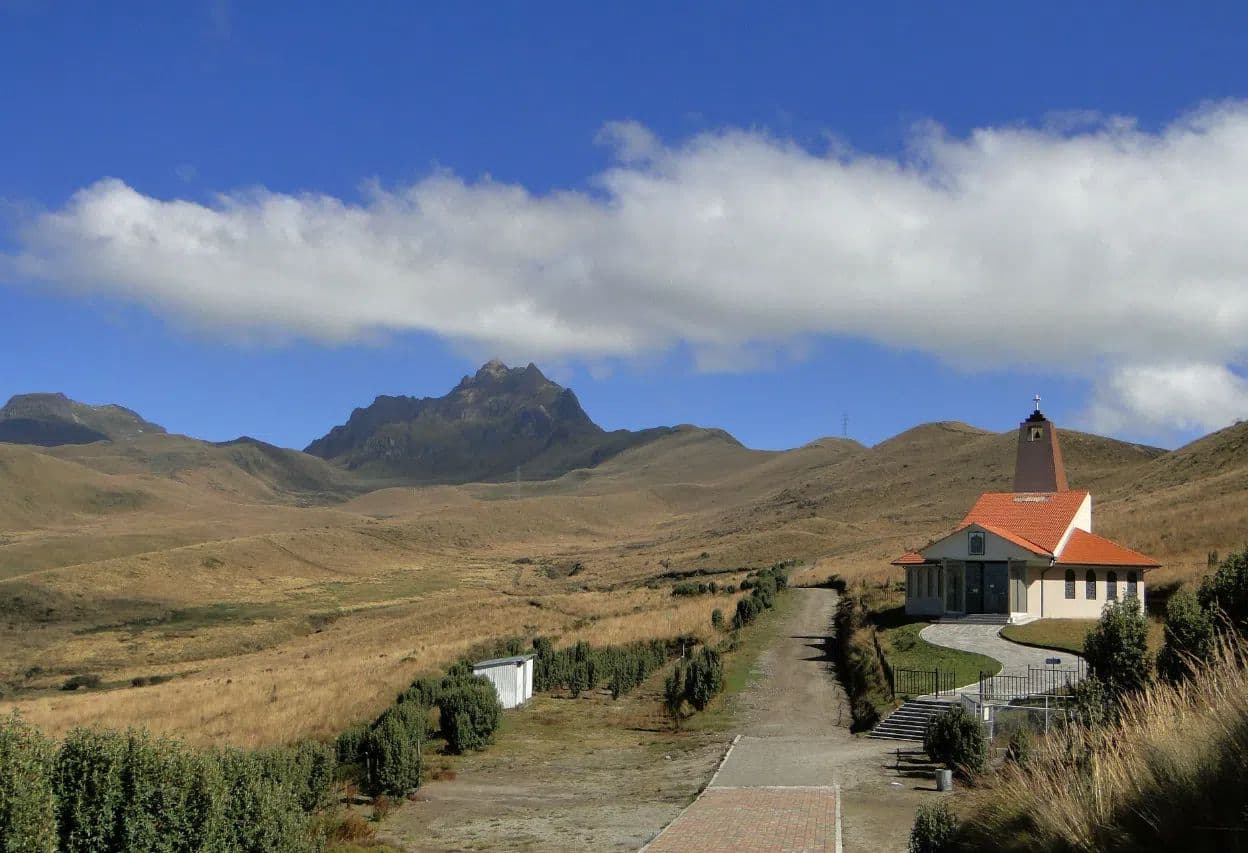 One Day Ascent to Rucu Pichincha in Ecuador