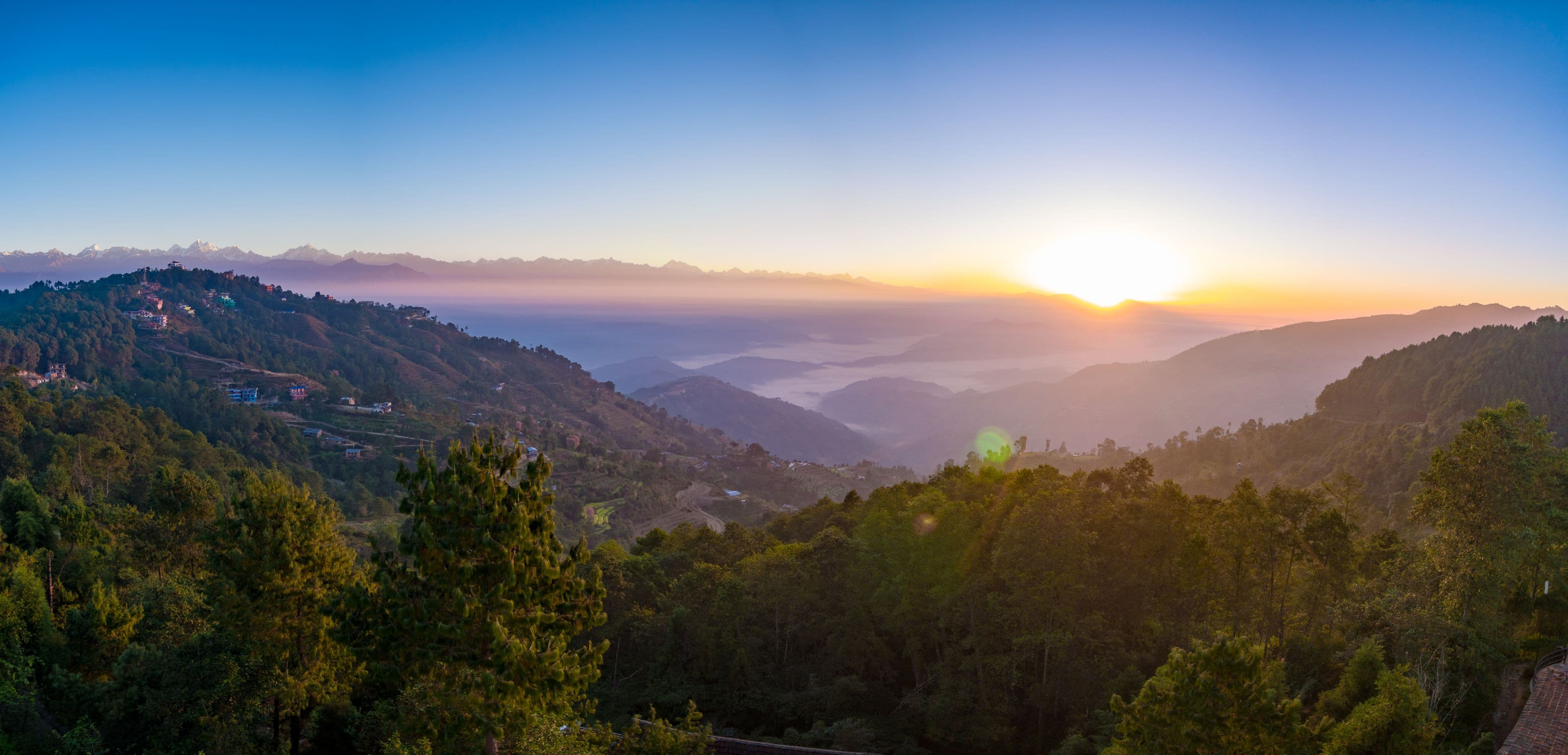 Hiking the Chisapani Nagarkot route in Nepal