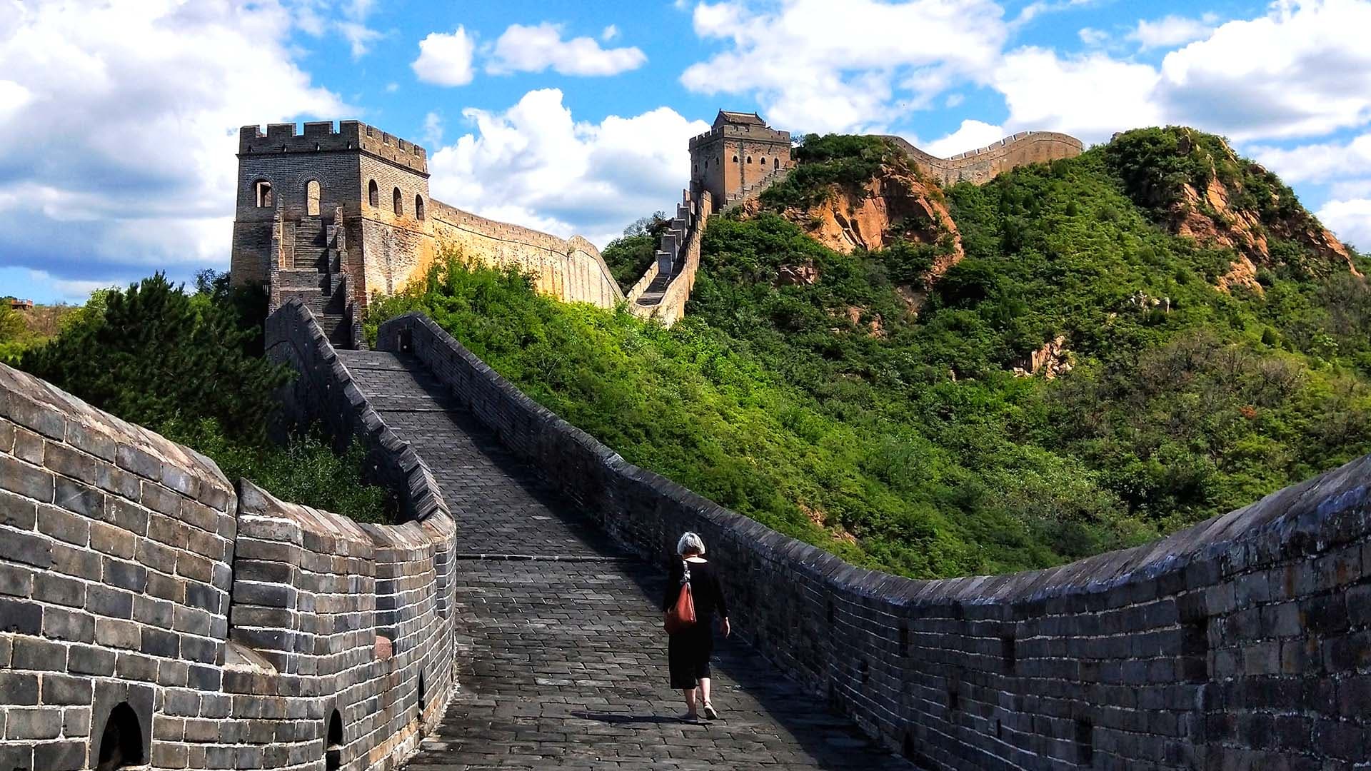Journey Through China’s Wonders from Great Wall to Yangtze River